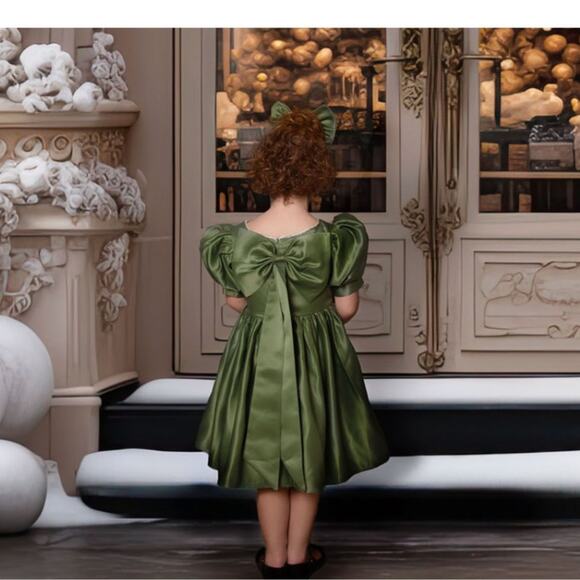 Girls Holiday Dress Green Puff Sleeve with Bow Sz. 4 Birthday Pageant Formal - Picture 1 of 13